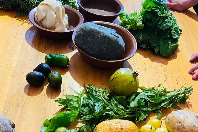 Oaxacan Vegetarian Cooking Class - English support and chef personalities that keep the pace friendly