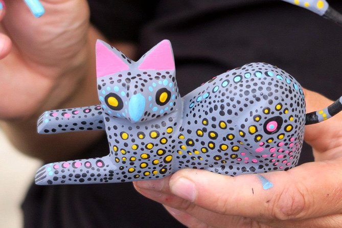 Paint your Alebrije with the Jimenez family. - Arrazola and the Jimenez family: why this starts in the right place