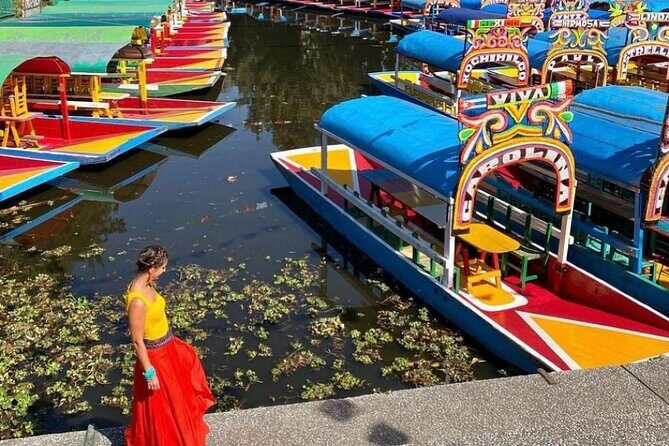 Pako ToursMX Trajinera Fiesta Float- Xochimilco Mexico City - Mariachi bands, song requests, and keeping the party going
