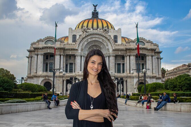 Photoshoot CDMX | Portraits | Mexico City - Palacio de Bellas Artes: Turning Grandeur Into Flattering Portraits