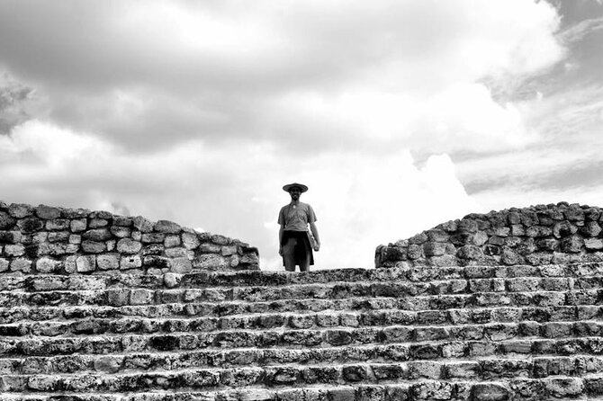 Pilgrimage with Researcher to Cañada de la Virgen, Hill of the Ancestors - Key highlights at a glance