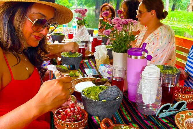 Prehispanic Xochimilco: Market, chinampas, axolotls kids friendly - Floating islands and the chinampas lesson: agriculture you can picture