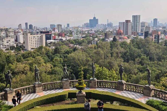 Private Chapultepec Park by Bike Guided Tour - From a small archeological zone to the Canadian Totem