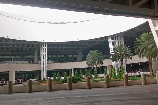 Private Departure Transfer: Hotel to Mexico City Airport - Getting to the airport with enough time for real Mexico City lines