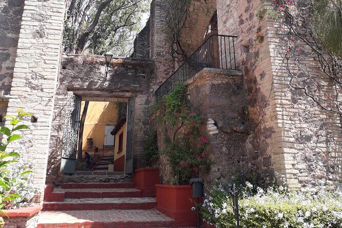 Private from Guanajuato City: Tunnels, and Mines Tour - Museo Ex-Hacienda San Gabriel de Barrera: power, families, and control