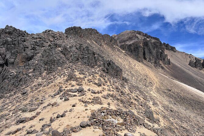 Private Hike next to volcano at 14800 ft. from Mexico city - Lunch on the mountain: timing, energy, and not guessing