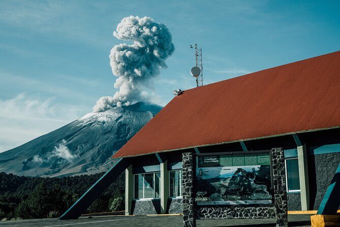 Private Hiking Tour in Iztaccihuatl - Popocatépetl Views: More Than One Look at an Active Volcano