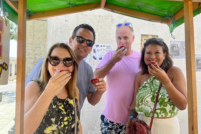 Private Oaxaca Street Food Tour - Best Rated - Stop 1: Mercado Benito Juárez, fruit refreshers and an easy food warm-up