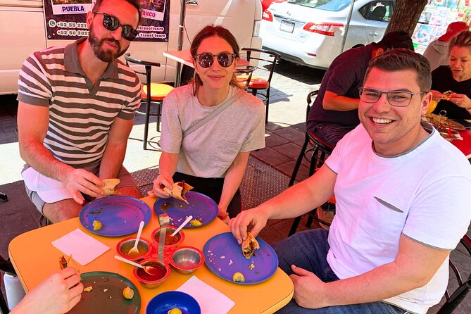 Private Street Food & Mural Art Tour in Mexico City - Stop 5: House of Tiles, azulejos, and Talavera brilliance