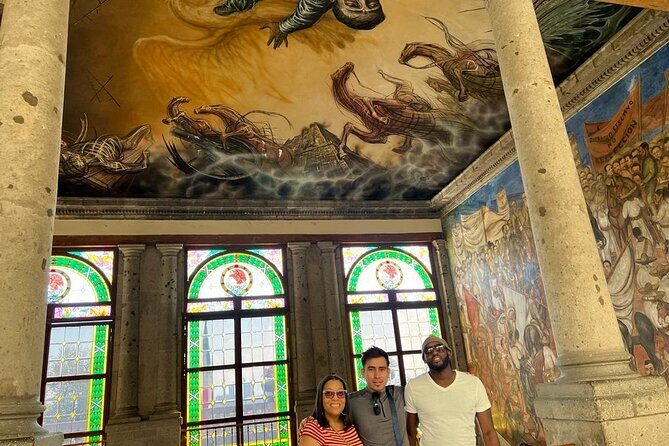 PRIVATE Tour Chapultepec Castle - Why Jorge is so often singled out