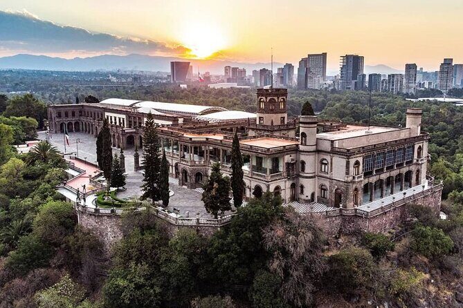 PRIVATE Tour Downtown & Anthropology Museum & Chapultepec Castle - Templo Mayor: when the past sat under Spanish Mexico