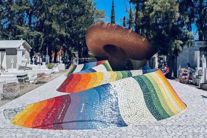 Private tour Guanajuato, Dolores Hidalgo, Atotonilco and San Miguel de Allende route - Mausoleo and Casa Museo Jose Alfredo Jimenez: music, memory, and a quick entry point