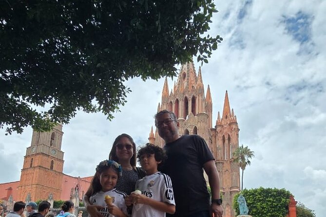 Private Tour Guide in San Miguel de Allende - Church of San Francisco: Churrigueresque drama meets a Neoclassical tower