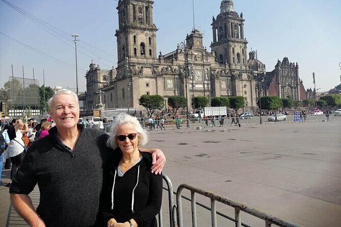 Private Tour Historic Center and Castle of Chapultepec - The walking level and how your guide keeps it manageable