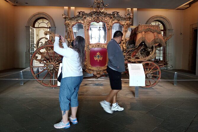Private Tour Historic Center and Castle of Chapultepec - Getting to Chapultepec: castle views with the help of hotel pickup