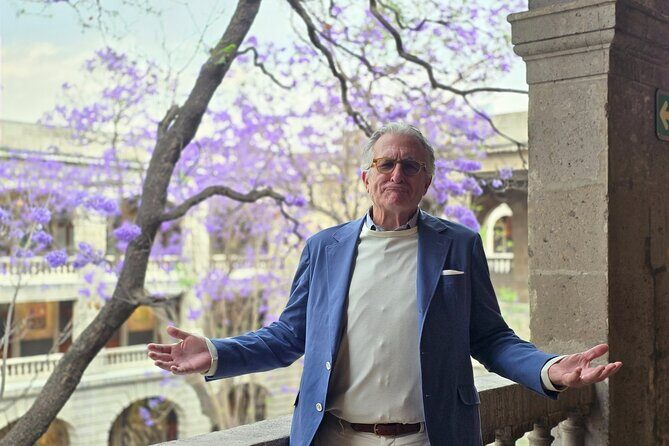 Private Tour in Mexico City with an Award Winning Author - Zócalo finishing views: the political heart and its big symbolism