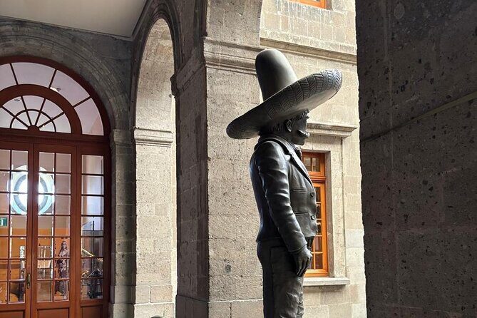 Private Tour in the Historic Center of CDMX and Chapultepec - Calle de Tacuba: a 30-minute walk with big-story momentum