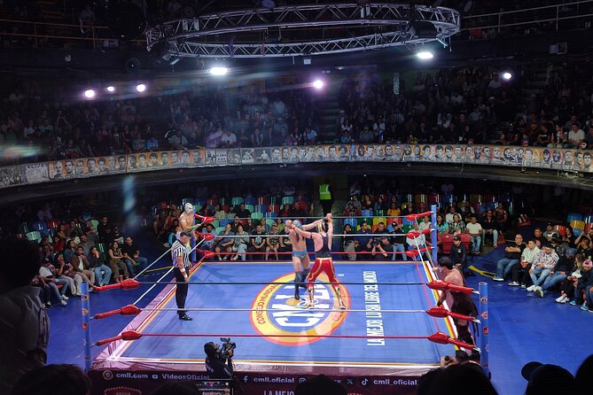 Private Tour: Lucha Libre + Tacos Michelin + Transportation - Chapulines and Oaxacan chocolate: the taste combo that makes it memorable