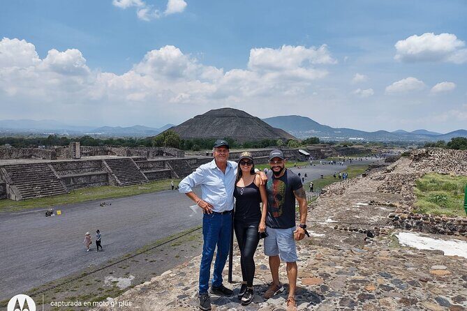 Private Tour Pyramids of Teotihuacan - Stop 4: Mayahuel Restaurante & Grill—where your lunch reality lands