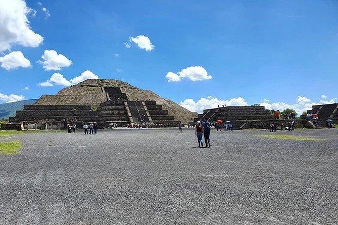 Private Tour Pyramids of Teotihuacán and Guadalupe Basilica up to 4 people - Key highlights to know before you go