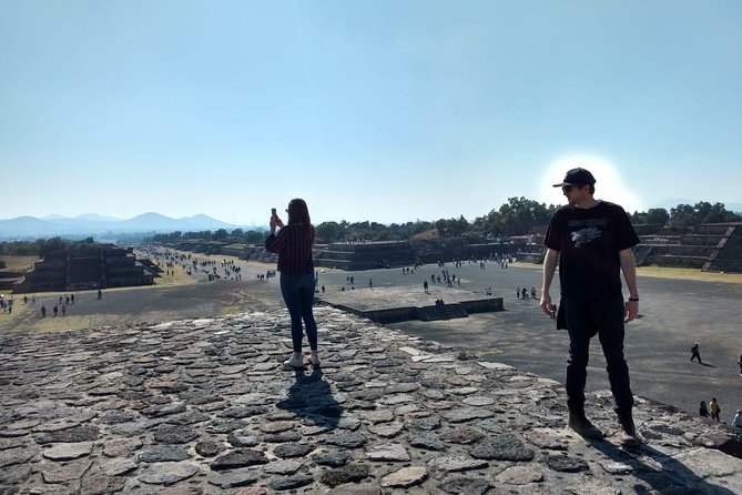 Private Tour: Pyramids of Teotihuacan and Piramides of Atlantes de Tula - The Drive and Lunch: How to Keep the Day Comfortable