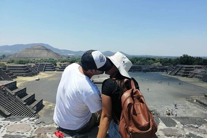 Private Tour Pyramids of Teotihuacan - Stop 1: Tlatelolco and the Plaza of the Three Cultures