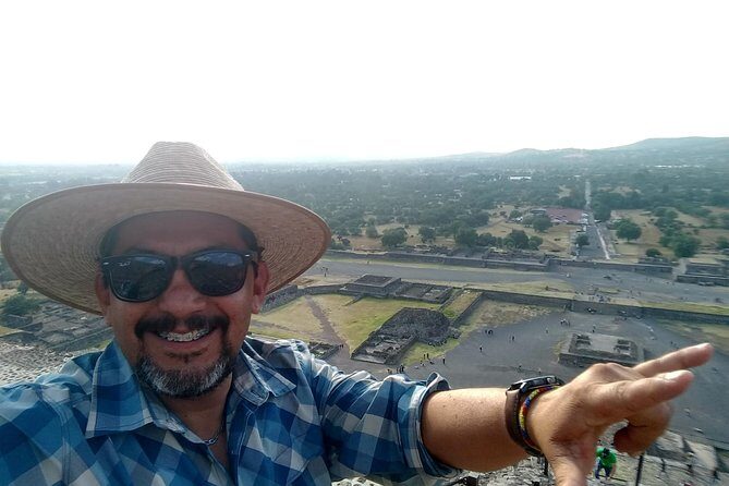 Private tour: Teotihuacan and Centro Historico - Stop 1: Tlatelolco Archaeological Zone and the Tianguis Connection