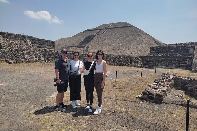 Private Tour Teotihuacan Essentials - The post-ruins gift shop and agave stop: you can manage it
