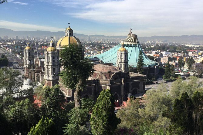 Private Tour Teotihuacan Pyramids & Basilica of Guadalupe - Teotihuacan’s Sun and Moon pyramids: the main event, handled with care