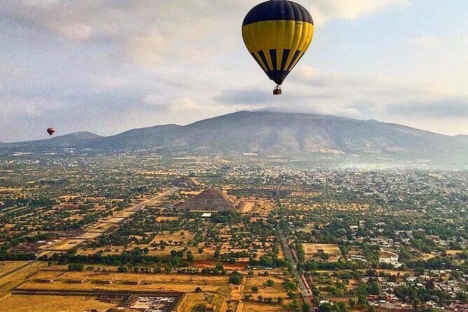 Private Tour: Teotihuacan Pyramids Hot Air Balloon Ride - Price check: what $478.20 per person really buys you