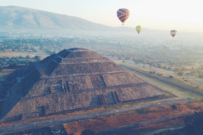 Private Tour: Teotihuacan Pyramids Hot Air Balloon Ride - Guide quality and personal touches that can make it special