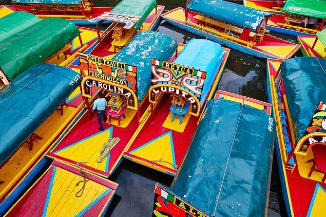 Private Tour: Teotihuacan & Xochimilco in one day - Teotihuacan: Pyramids, Avenida de los Muertos, And Optional Temple Climbing