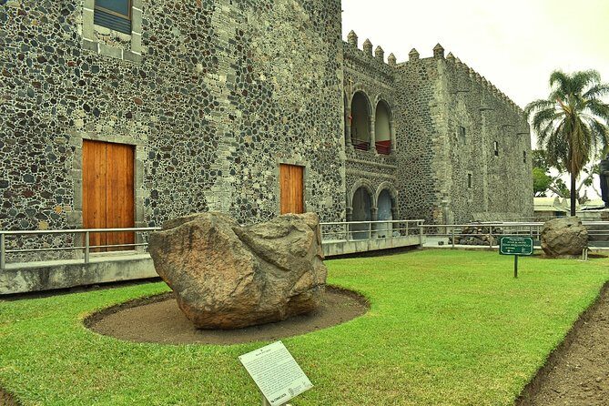 Private Tour: The Colonial Towns of Taxco and Cuernavaca from Mexico City - Comfort, safety, and the health protocol that affects how you start the day