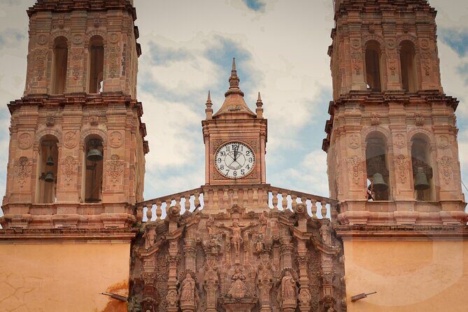 Private Tour to Dolores Hidalgo and San Miguel from Guanajuato - San Miguel de Allende: The Parroquia Facade and a Real Chance to Eat