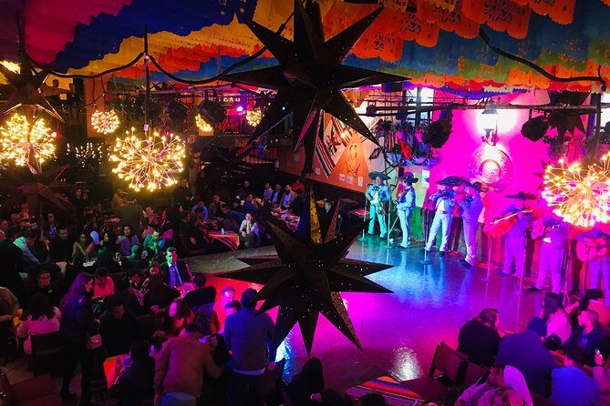 Private Tour to Garibaldi Square - A night in Mexico City built around Garibaldi and folklore
