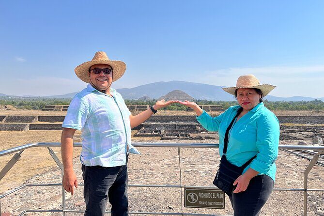 Private Tour to Teotihuacan with Architect from CDMX - Pirámide de la Luna: jaguars, Quetzalpapalotl, and those stone stairs again