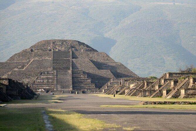 Private Tour to the Pyramids of Teotihuacán from CDMX from 1 to 4 people - Door-to-door pickup from CDMX (and why it matters)