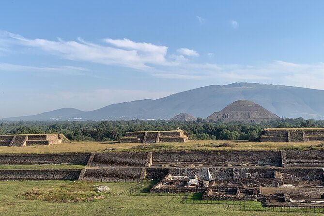 Private Tour with Archaeologist and VR Experience at Teotihuacan - Meeting at La Ciudadela: get your bearings fast