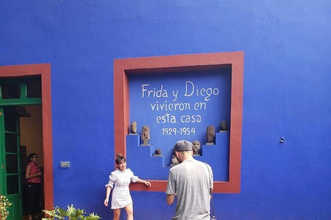 Private Tour: Xochimilco, Coyoacan and Frida Kahlo Museum. - Pickup, timing, and how to stay on track
