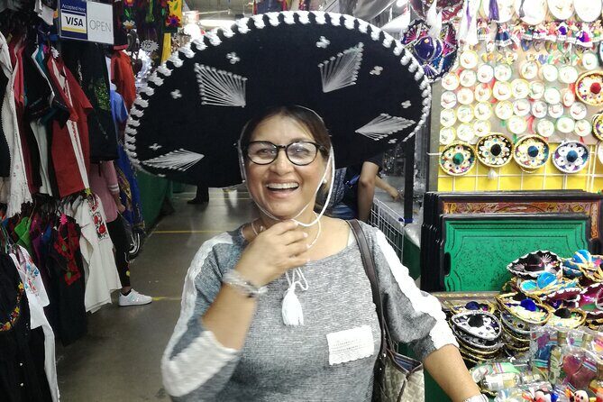 Private Tour Zocalo and Basilica of Guadalupe. With driver and guide - Church of San Francisco: the kind of old that shows up in details