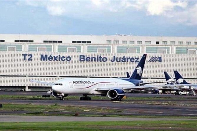Private Transfer From Mexico City Airport to Downtown - The Ride Experience: Comfort, Water, and How Drivers Handle Traffic