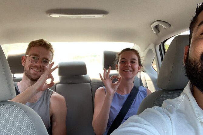 Private transfer from Oaxaca to Puerto Escondido - new highway - Inside the car: comfort, Spotify, and the curvy-road reality