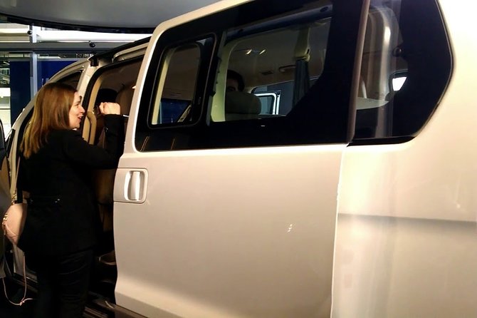 Private Transfer from the Airport to your Hotel/house . - Driver Language and Special Requests: Small Things That Make a Big Difference