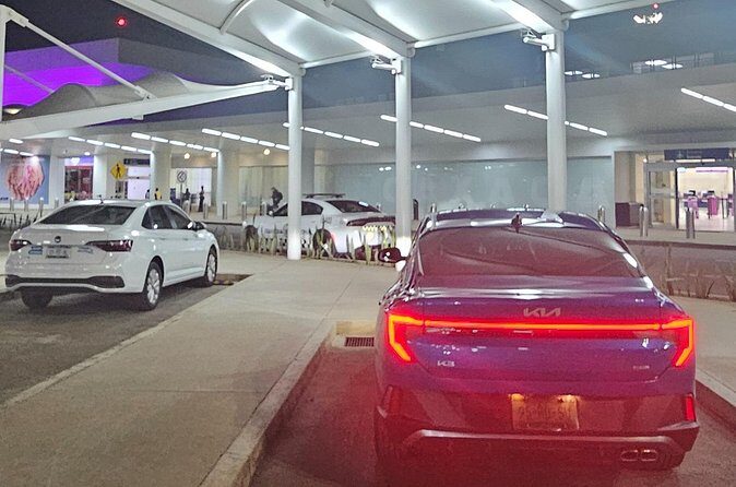 Private Transportation and Airport Insurance to your Hotel in Oaxaca - From Arrival to Drop-Off: Getting Help, Not Just Transportation