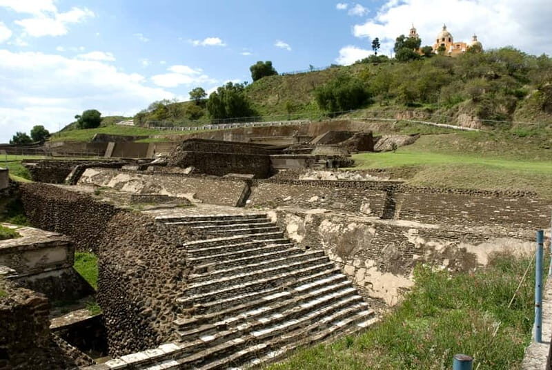 Puebla: Cholula Magical Town Tour by Double-Decker Bus - The language setup: Spanish audio, and how to handle it