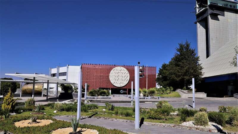 Puebla: Hop-on Hop-off City Tour and Aquarium Michín - Spanish audio guide: plan for language, not perfection
