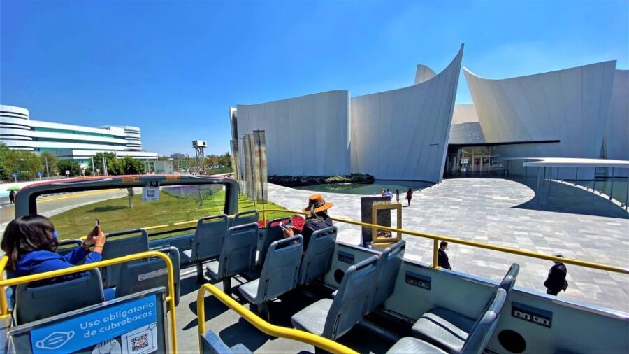 Puebla: Hop-on Hop-off City Tour and Aquarium Michín - Aquarium Michín: the bright payoff after city time