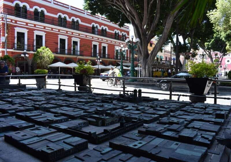 Puebla: Private City Tour and 5 de mayo area all included - Zócalo-area walking: efficient orientation without the confusion