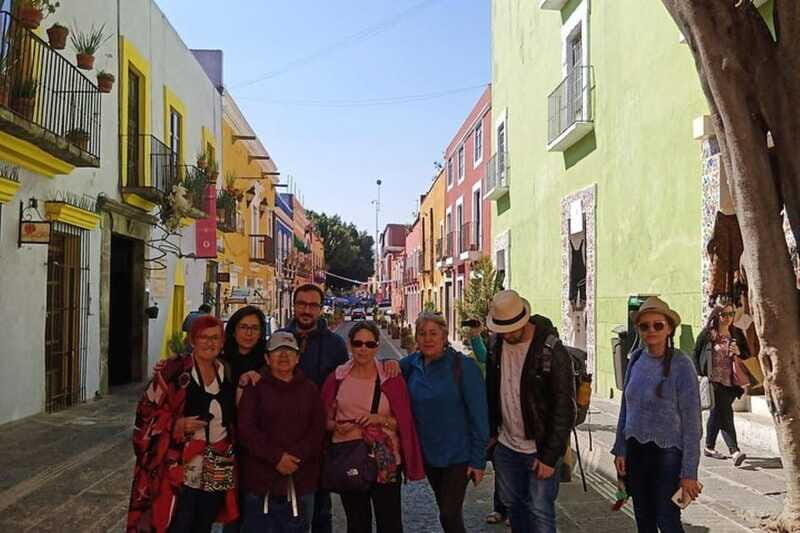 Puebla: Walking Tour of Puebla City - Biblioteca Palafoxiana: why an old library still feels powerful