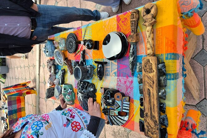 Pyramids and Basilica of Guadalupe Tour with Round Transport - Piramides De Teotihuacán: the big sights, minus the guide